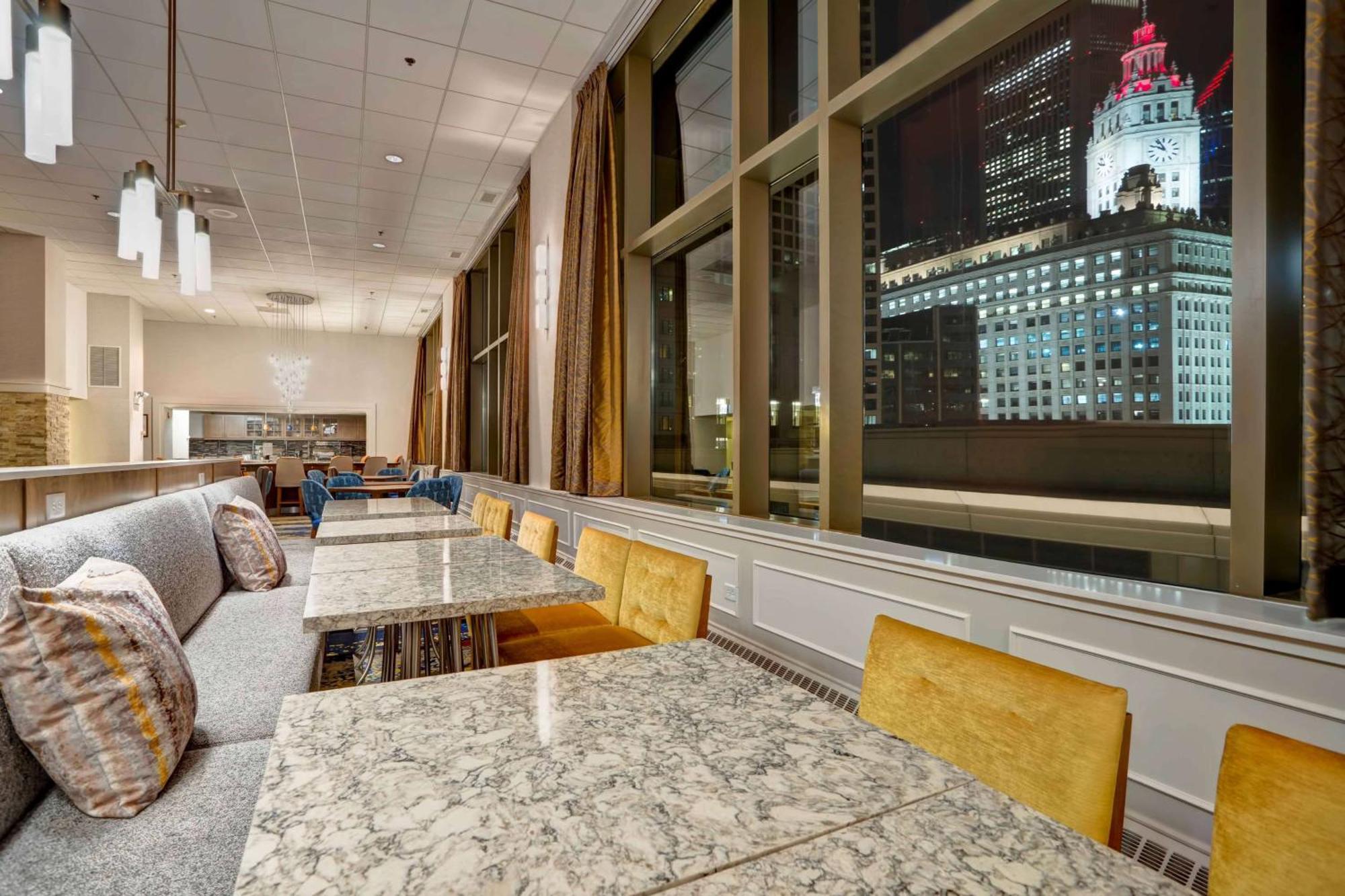 Homewood Suites By Hilton Chicago Downtown Eksteriør billede